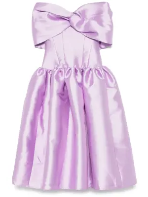 Платье с бантом