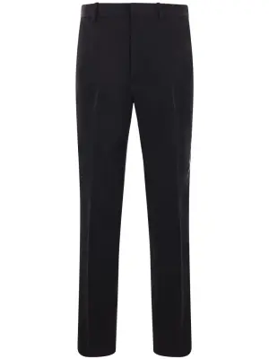 Прямые брюки строгого кроя