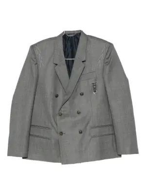 Двубортный жакет с объемными плечами