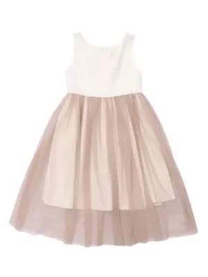 Платье без рукавов