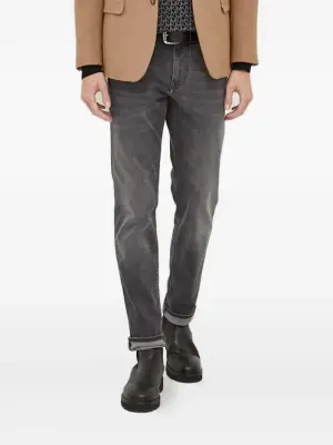 Джинсы с пятью карманами