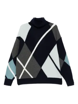 Свитер с высоким воротником и узором