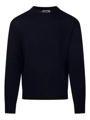 Свитер с круглым вырезом