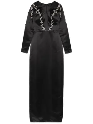 Атласное платье с вышивкой