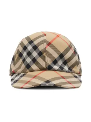 Бейсболка в клетку