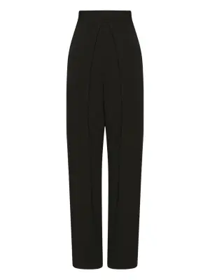 брюки строгого кроя со складками