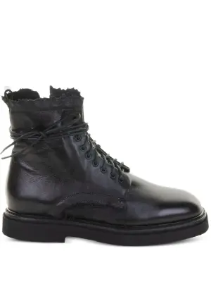 Ботинки на шнуровке