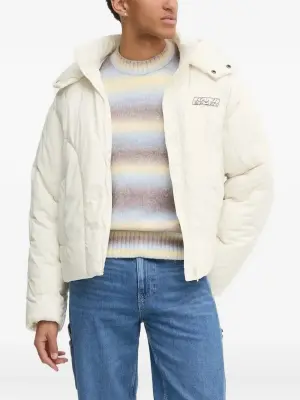 Стеганый пуховик с капюшоном