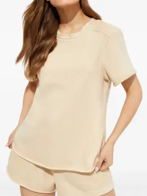 Футболка Signature 2021 с вышивкой