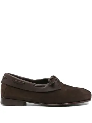 Ботинки на шнуровке