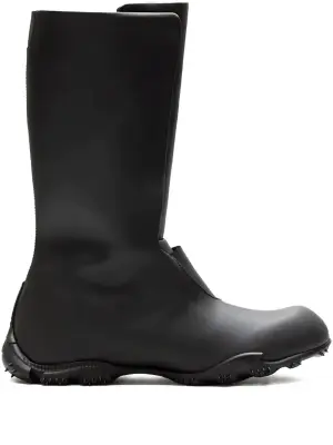 сапоги на рифленой подошве