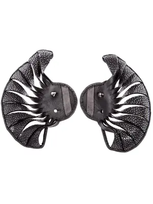 кафф в форме ракушки