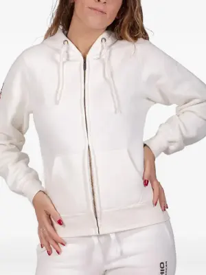 Худи с вышитым логотипом