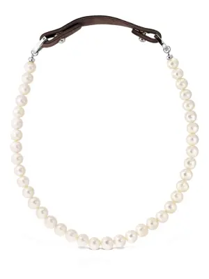 Кожаное ожерелье с жемчугом