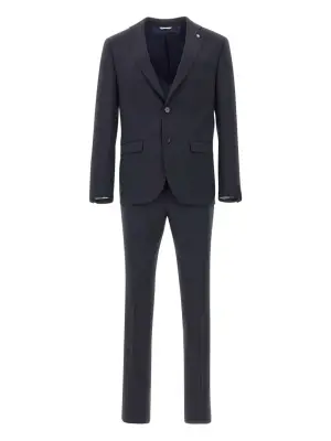 Костюм с однобортным пиджаком
