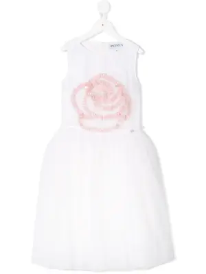 Платье с вышивкой