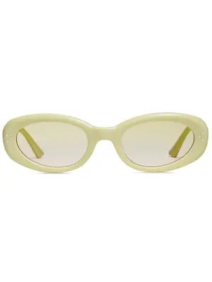 Солнцезащитные очки в овальной оправе
