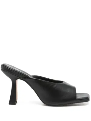 Босоножки с ремешками