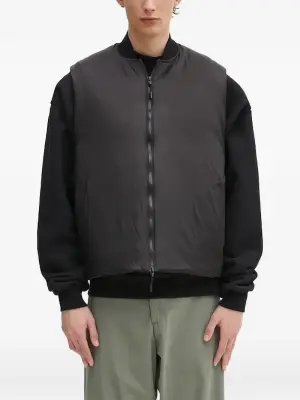 Дутый жилет