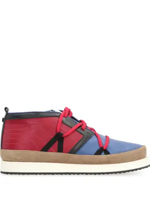 кожаные кроссовки