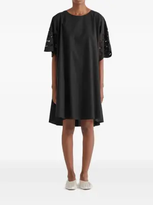 Платье с вырезами и короткими рукавами