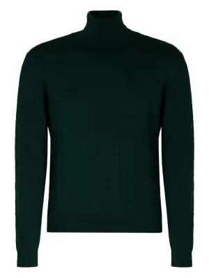 Свитер фактурной вязки с высоким воротником