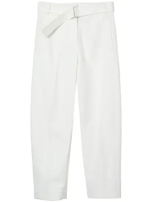 Зауженные брюки с поясом