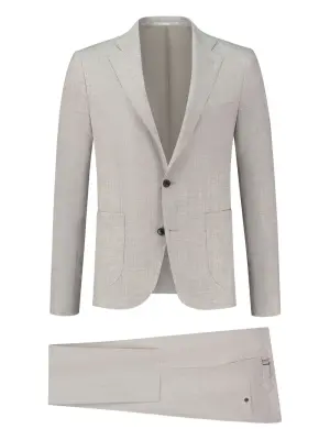 Костюм с однобортным пиджаком
