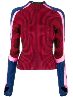 Топ с длинными рукавами