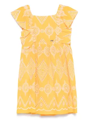 Платье с вышивкой