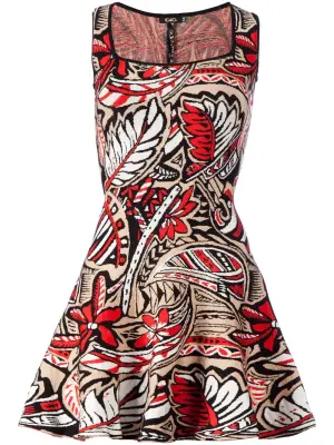 Вязаное платье с цветочным рисунком