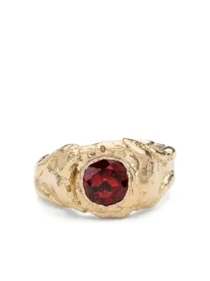 14K yellow gold garnet ring