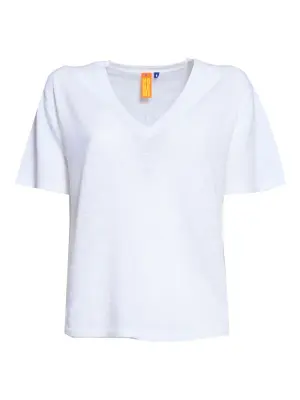 Футболка с V-образным вырезом