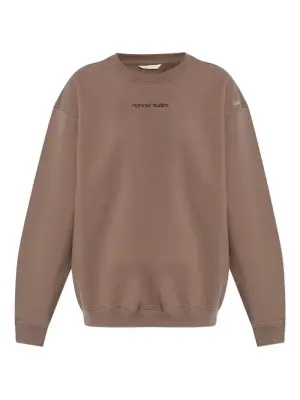 толстовка с вышитым логотипом