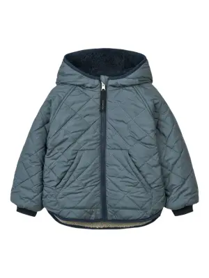 Стеганая куртка с капюшоном