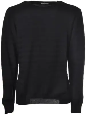 Шерстяной свитер