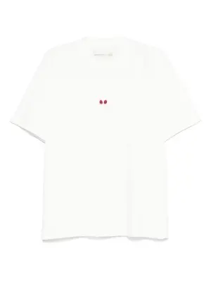 Футболка с вышивкой