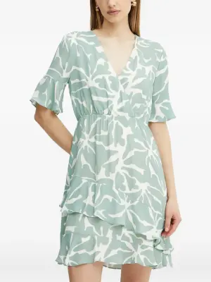 Платье с воланами и ярусами