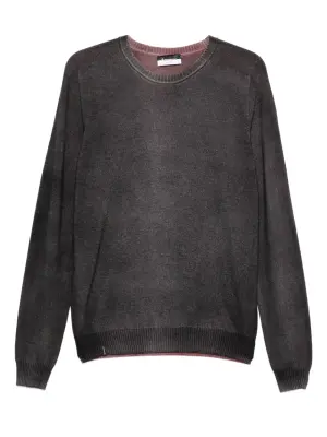 Свитер с круглым вырезом