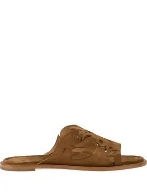 Сандалии с вырезами