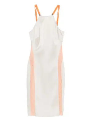 Платье с вырезом халтер и кружевом