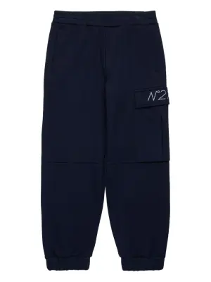 Спортивные брюки с вышитым логотипом