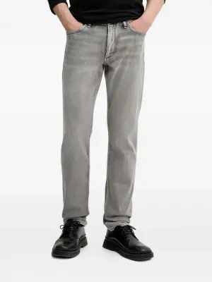 Джинсы с пятью карманами