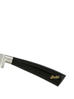 Набор из пяти ножей из нержавеющей стали