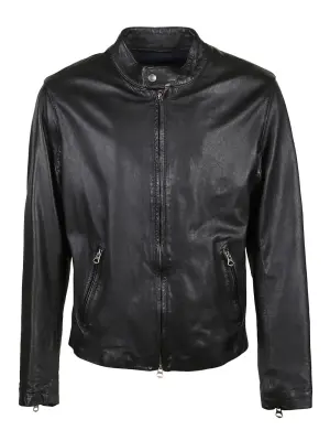 Куртка на молнии