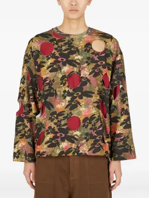 Футболка с вырезами и цветочным принтом