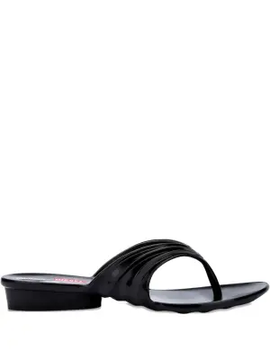 Шлепанцы из коллаборации с Diesel