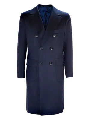 Двубортное пальто с широкими лацканами
