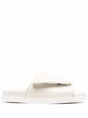 Шлепанцы с дутыми ремешками