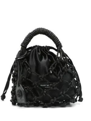 Маленькая сумка-тоут в технике макраме